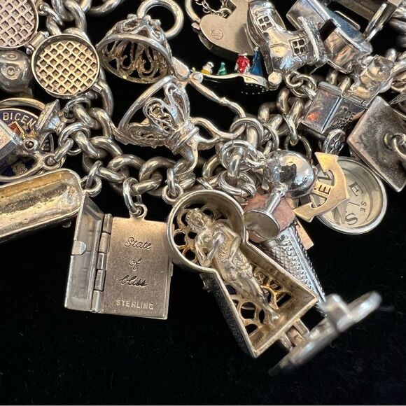 VINTAGE CHARM BRACELET HEART LOCKET TRAVEL 60s 70s STERLING SILVER 925 124G EVC - Picture 6 of 16